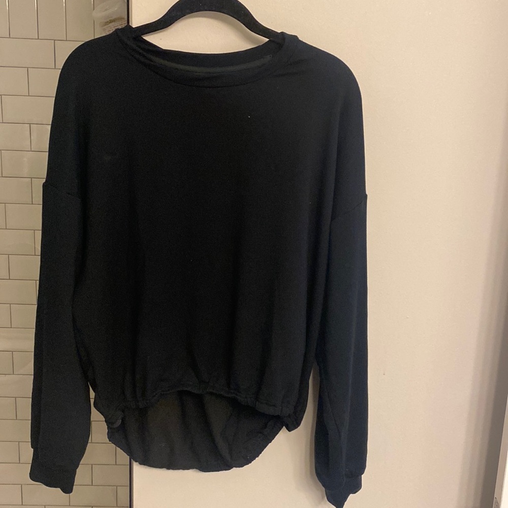 NWOT fabletics cinched waist black pullover sweatshirt